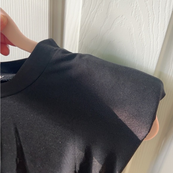 NEW | Story On | Women’s Black Side Cinge Shirt Top Tank Top Small - Picture 6 of 7